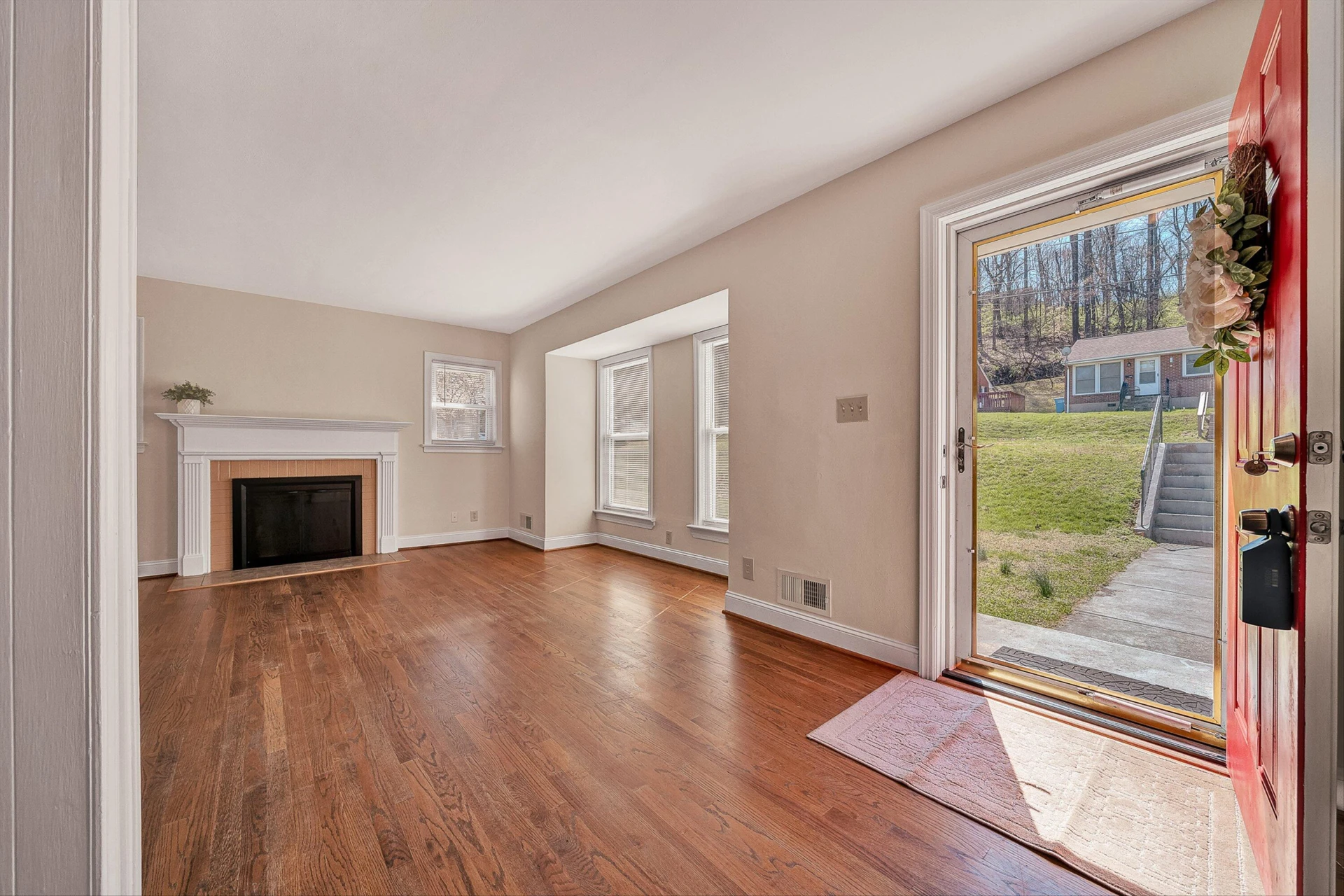 1013 Gardens RD - Photo 8