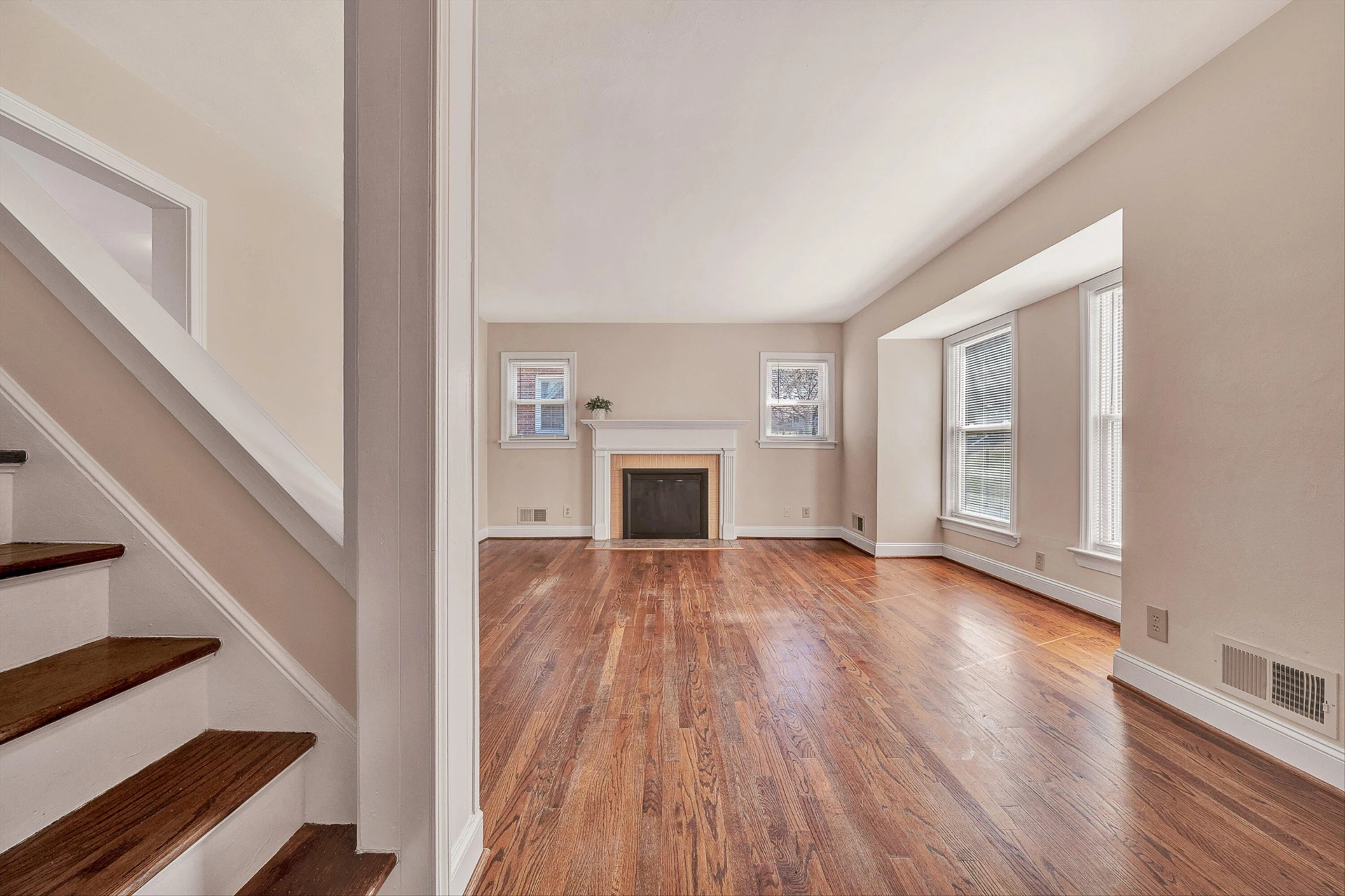 1013 Gardens RD - Photo 9