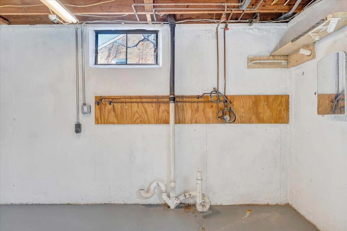 4301 Holmes ST - Photo 27