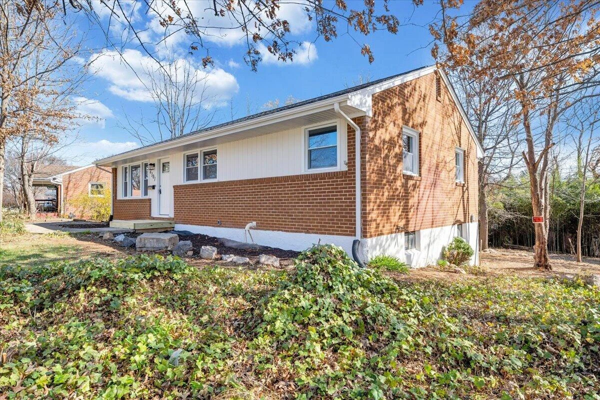 4301 Holmes ST - Photo 30