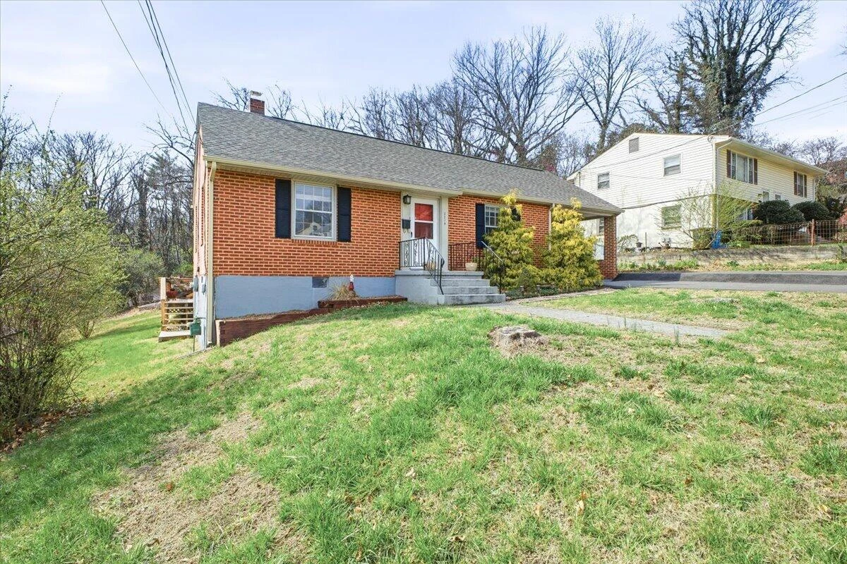 2219 Langdon RD - Photo 2