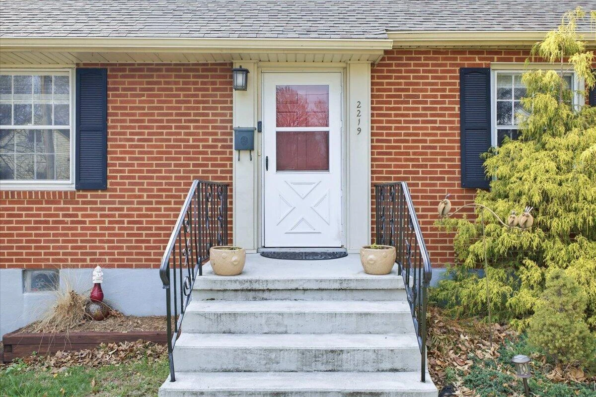 2219 Langdon RD - Photo 4