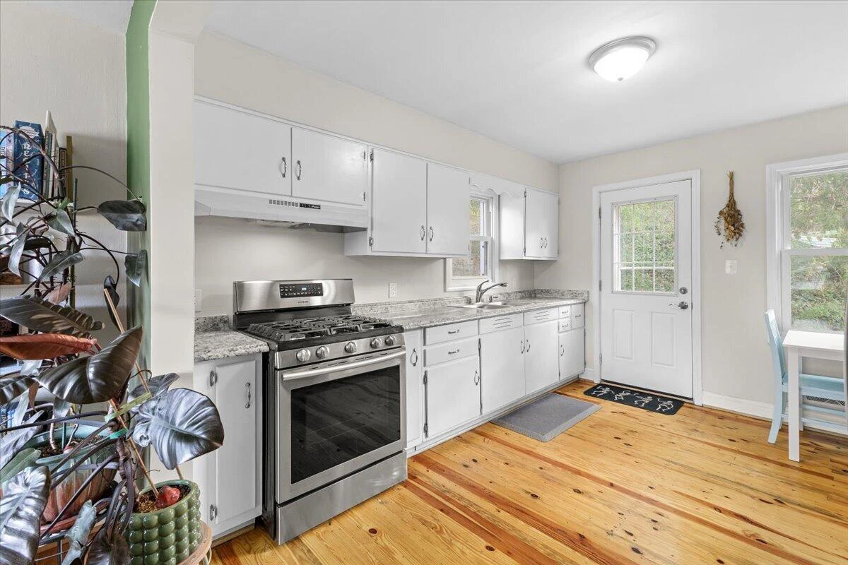 2025 Wayne ST - Photo 9