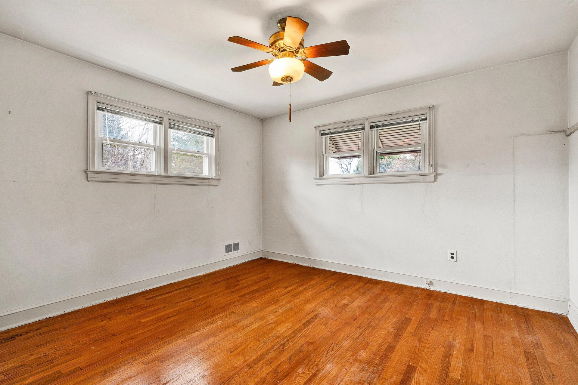 3038 Dover DR - Photo 18