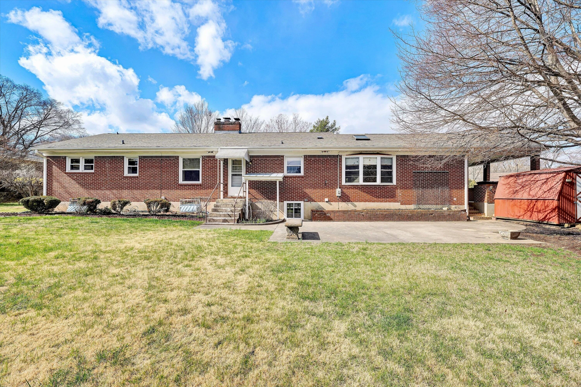 3038 Dover DR - Photo 29
