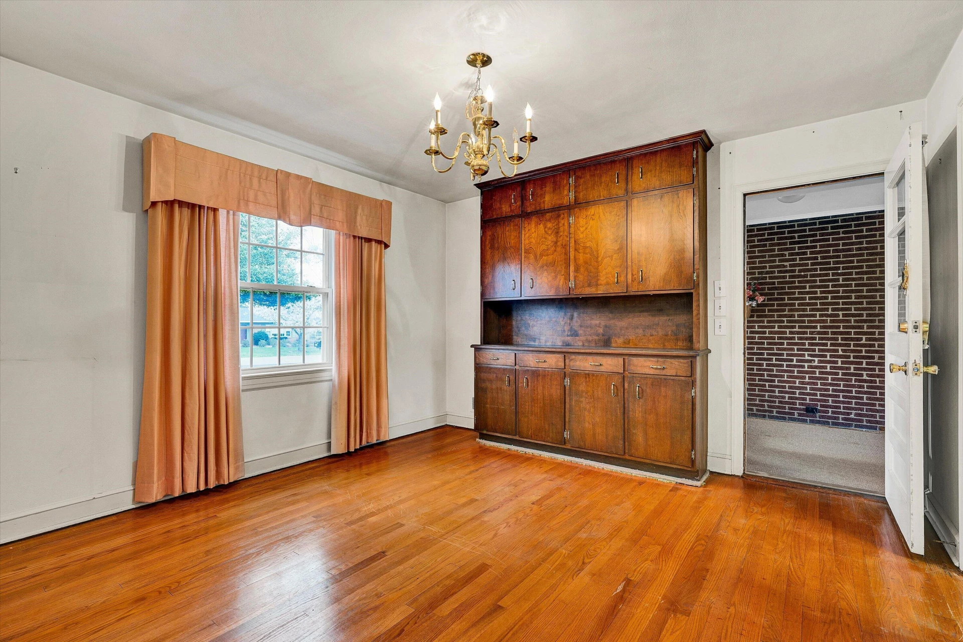 3038 Dover DR - Photo 8