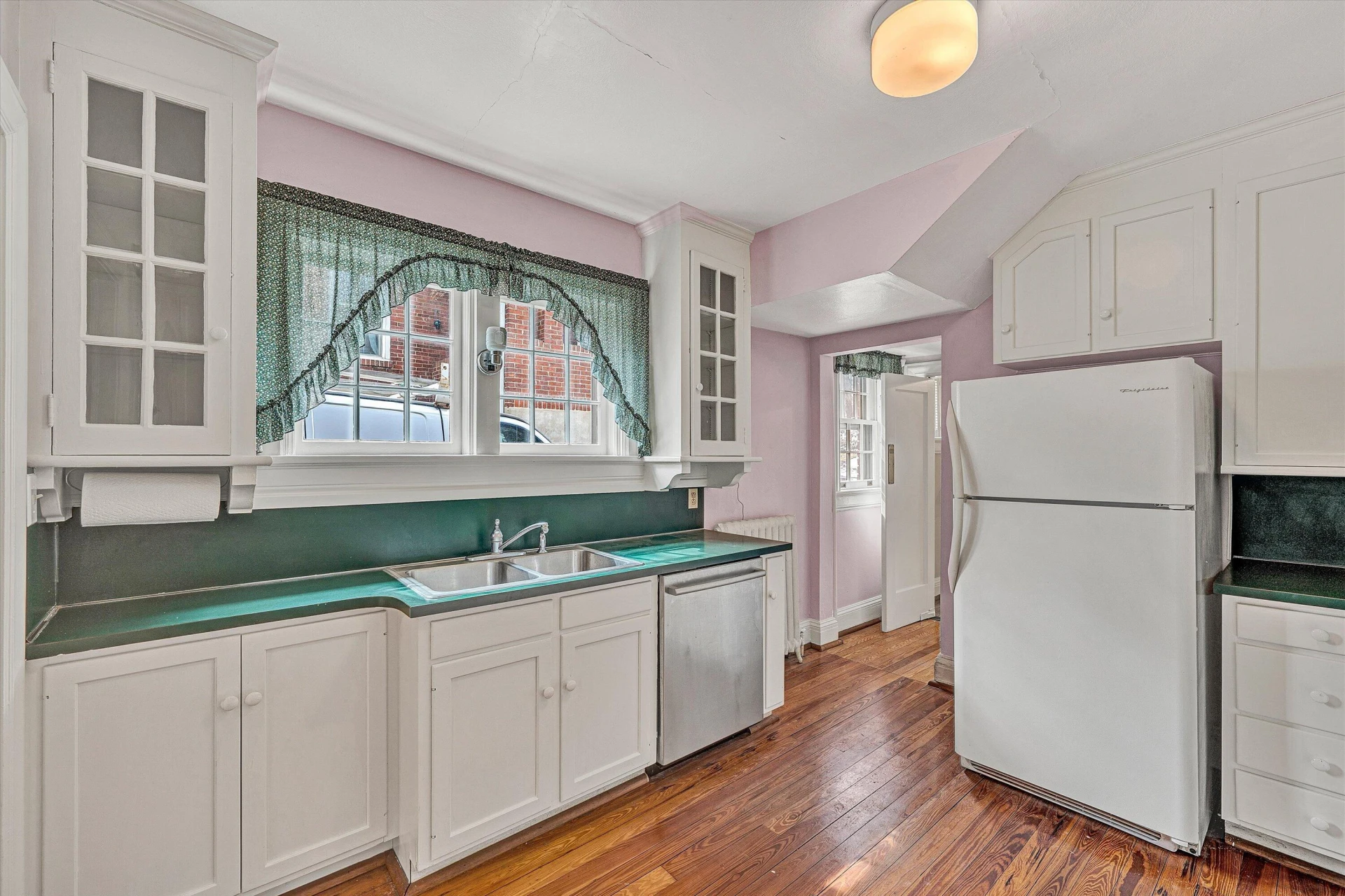 2610 Longview AVE - Photo 26