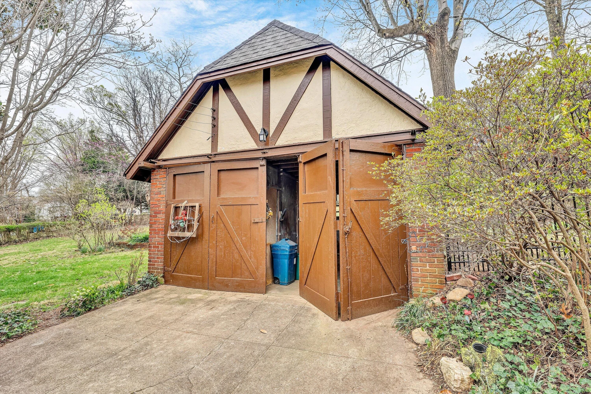 2610 Longview AVE - Photo 57