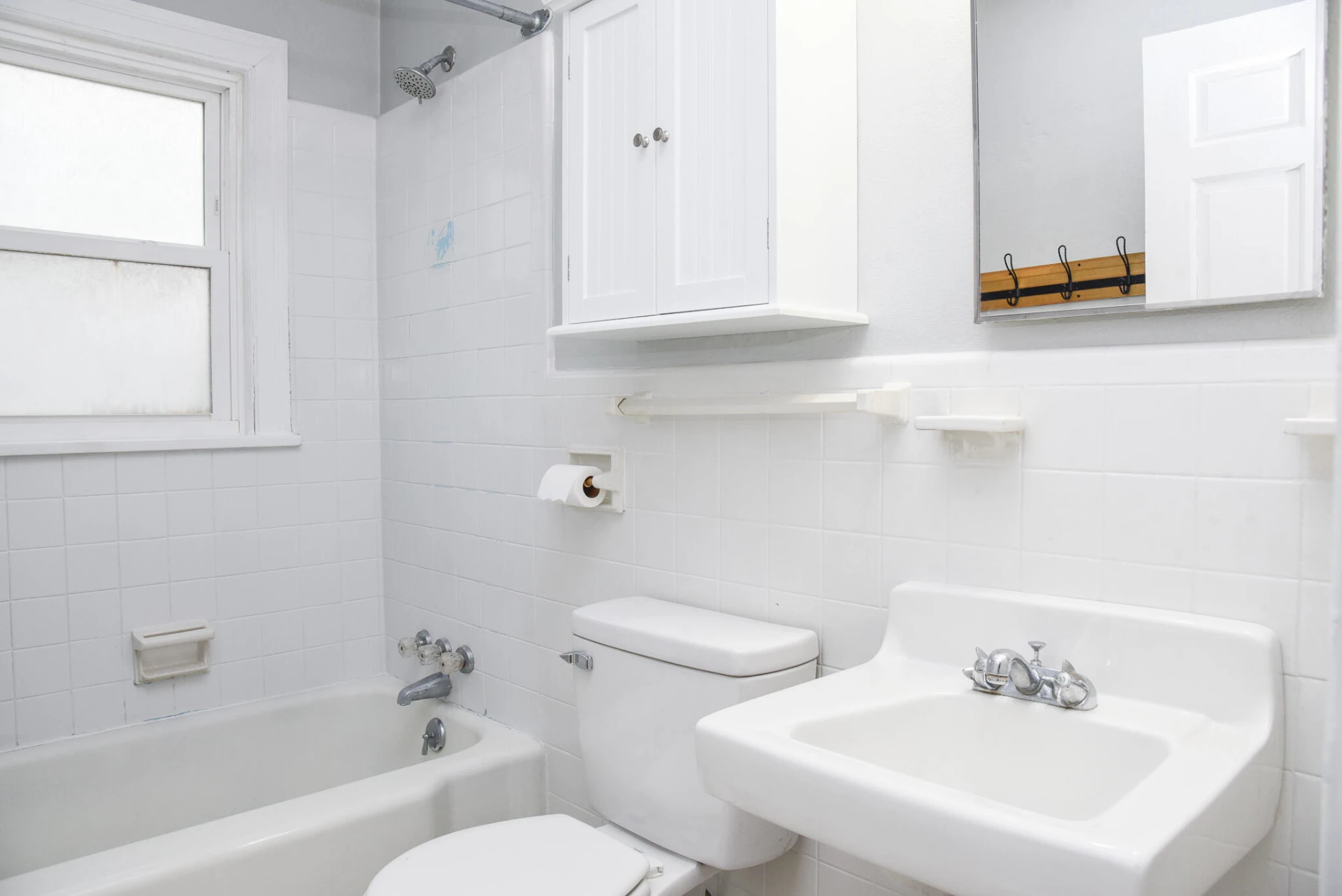2427 Ravenwood AVE - Photo 12
