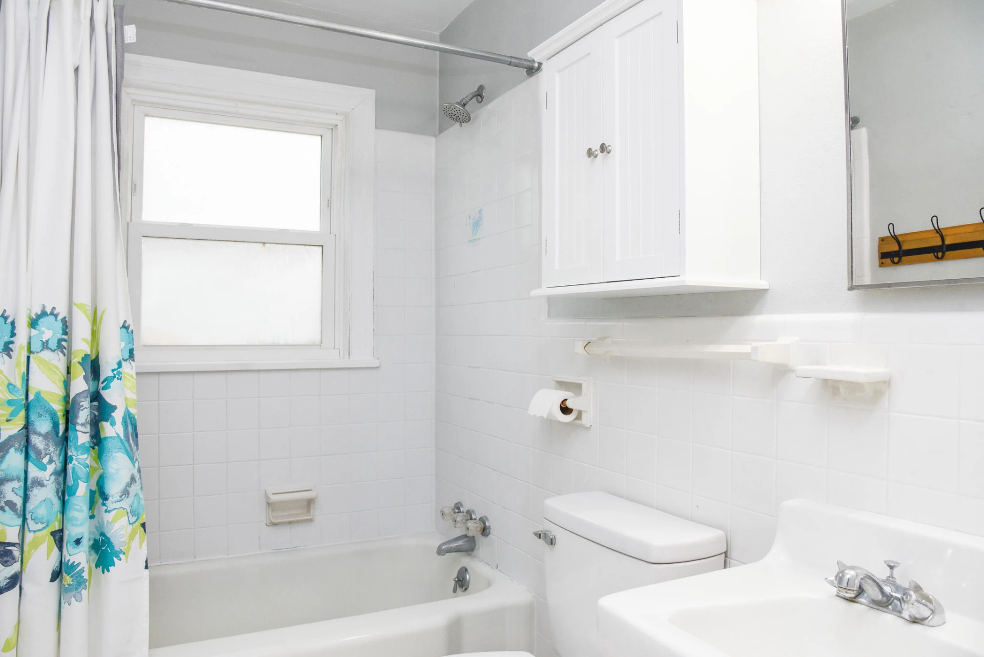 2427 Ravenwood AVE - Photo 13