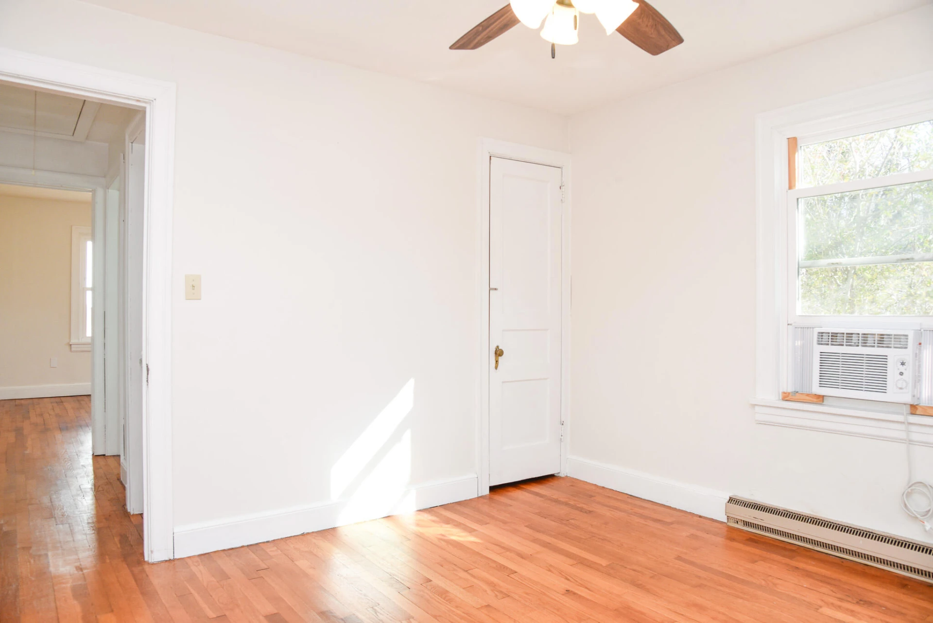 2427 Ravenwood AVE - Photo 14