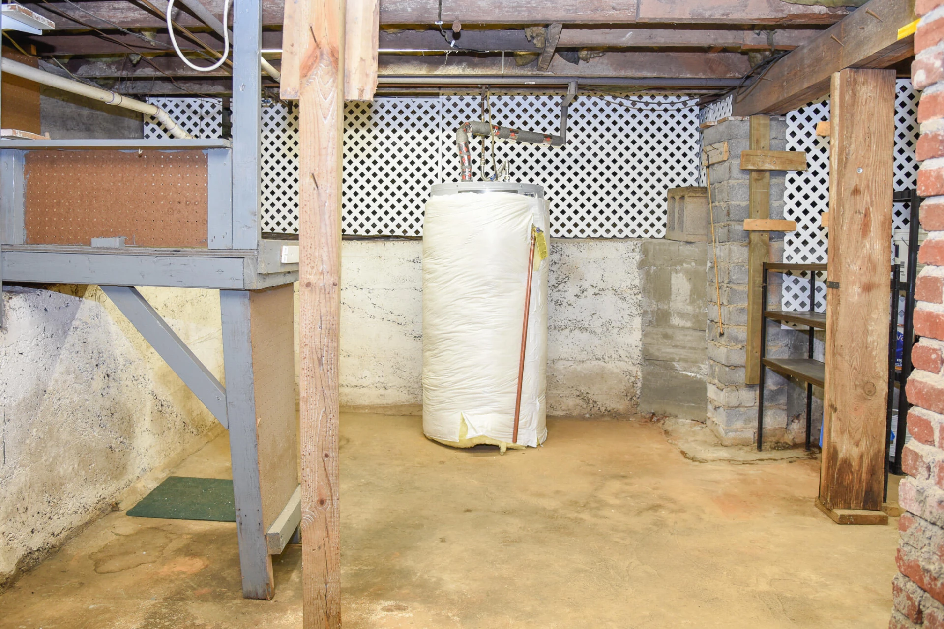 2427 Ravenwood AVE - Photo 17