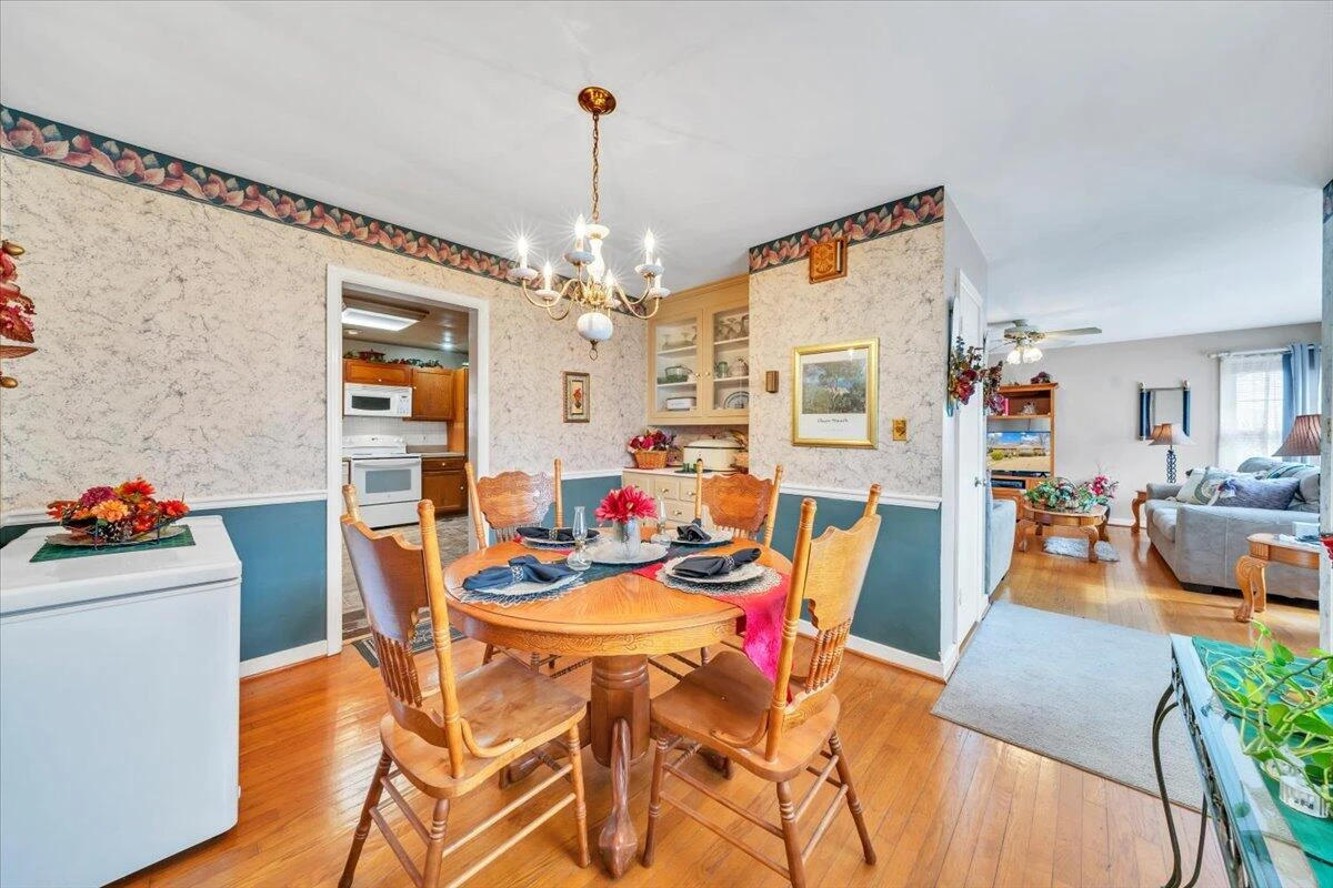3222 Wentworth AVE - Photo 12