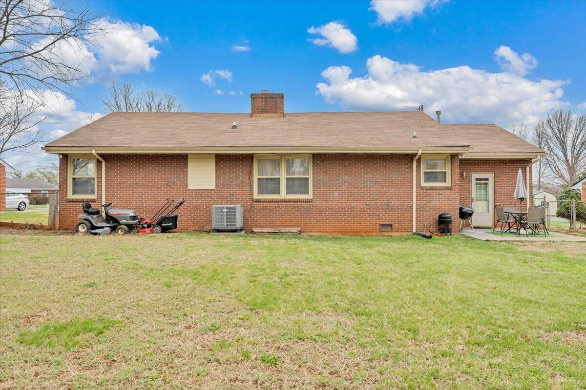 3222 Wentworth AVE - Photo 26