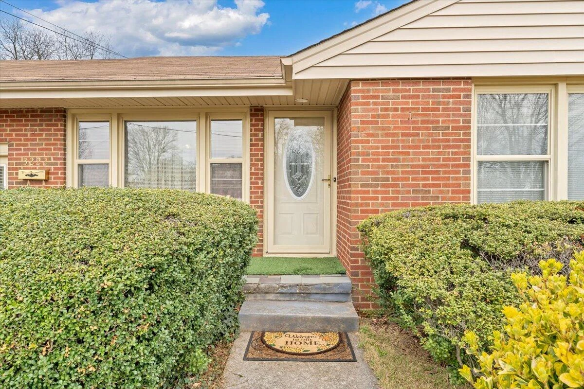 3222 Wentworth AVE - Photo 3