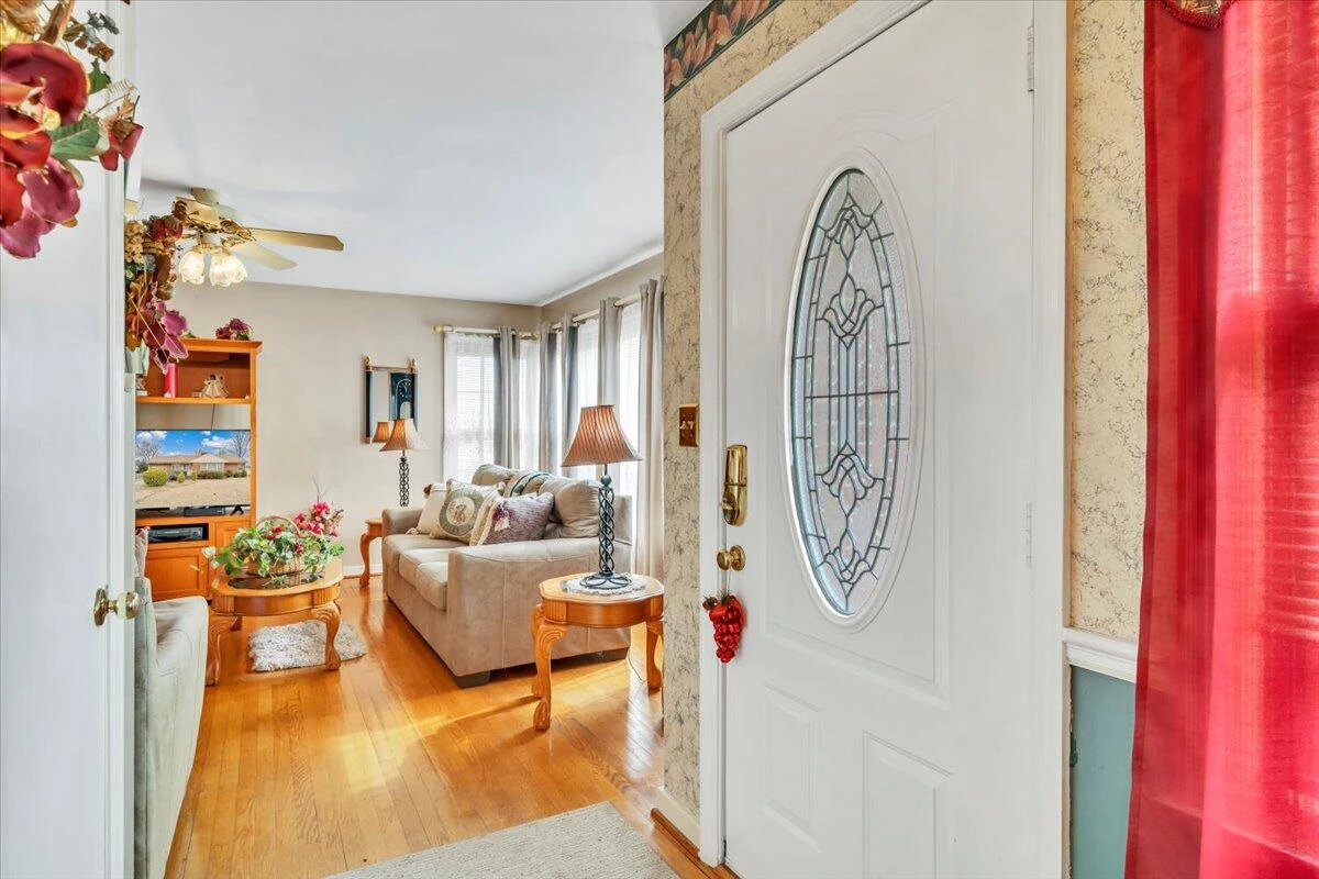 3222 Wentworth AVE - Photo 6