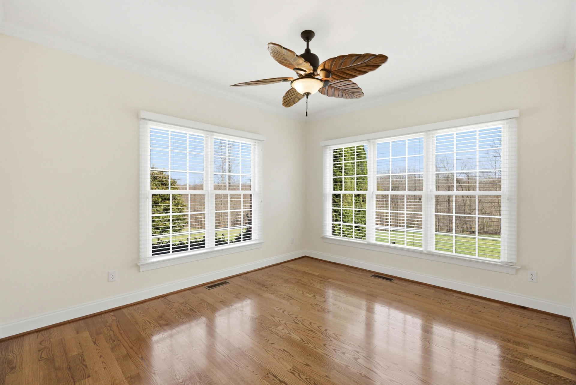 1080 Remington RD - Photo 17