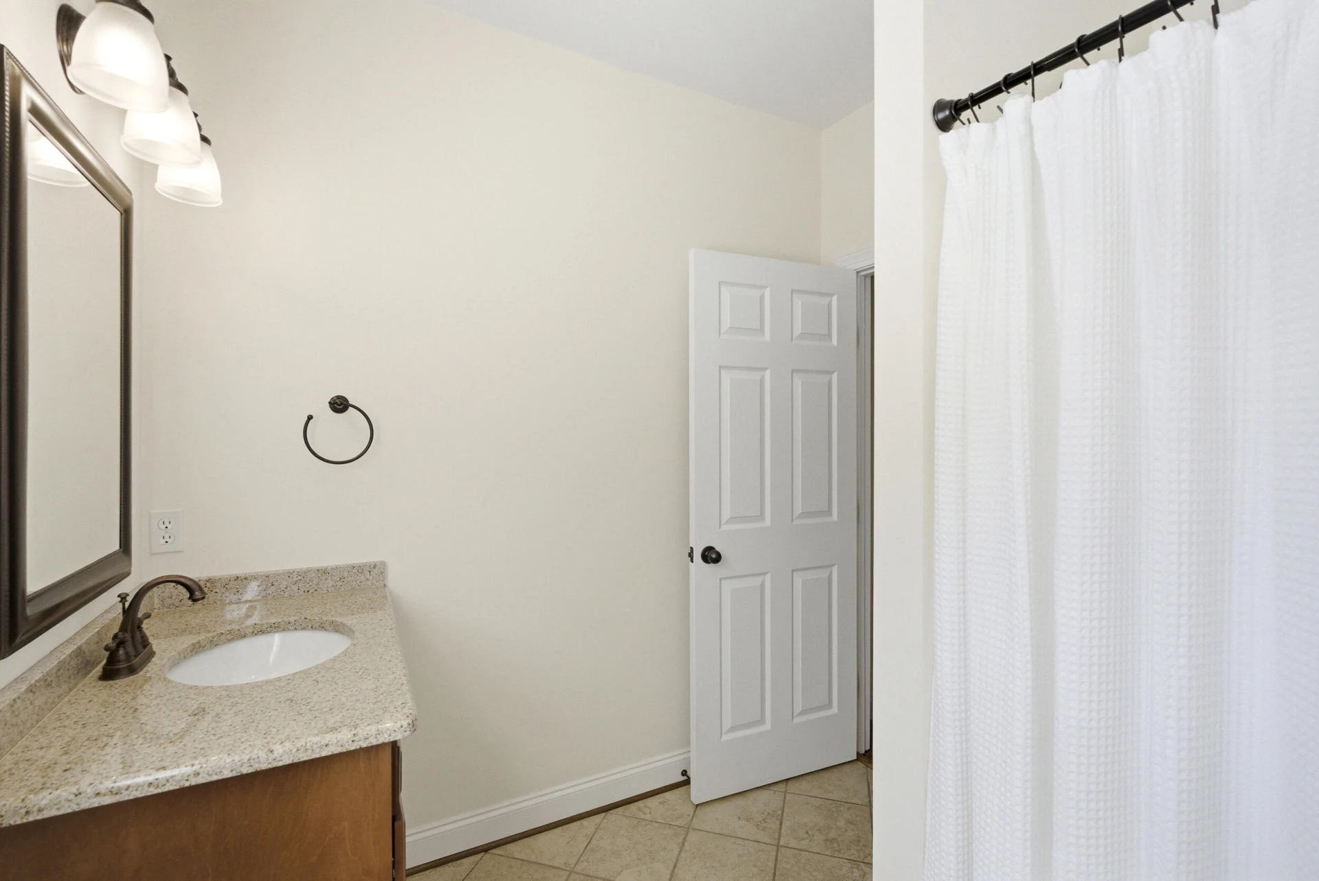 1080 Remington RD - Photo 21