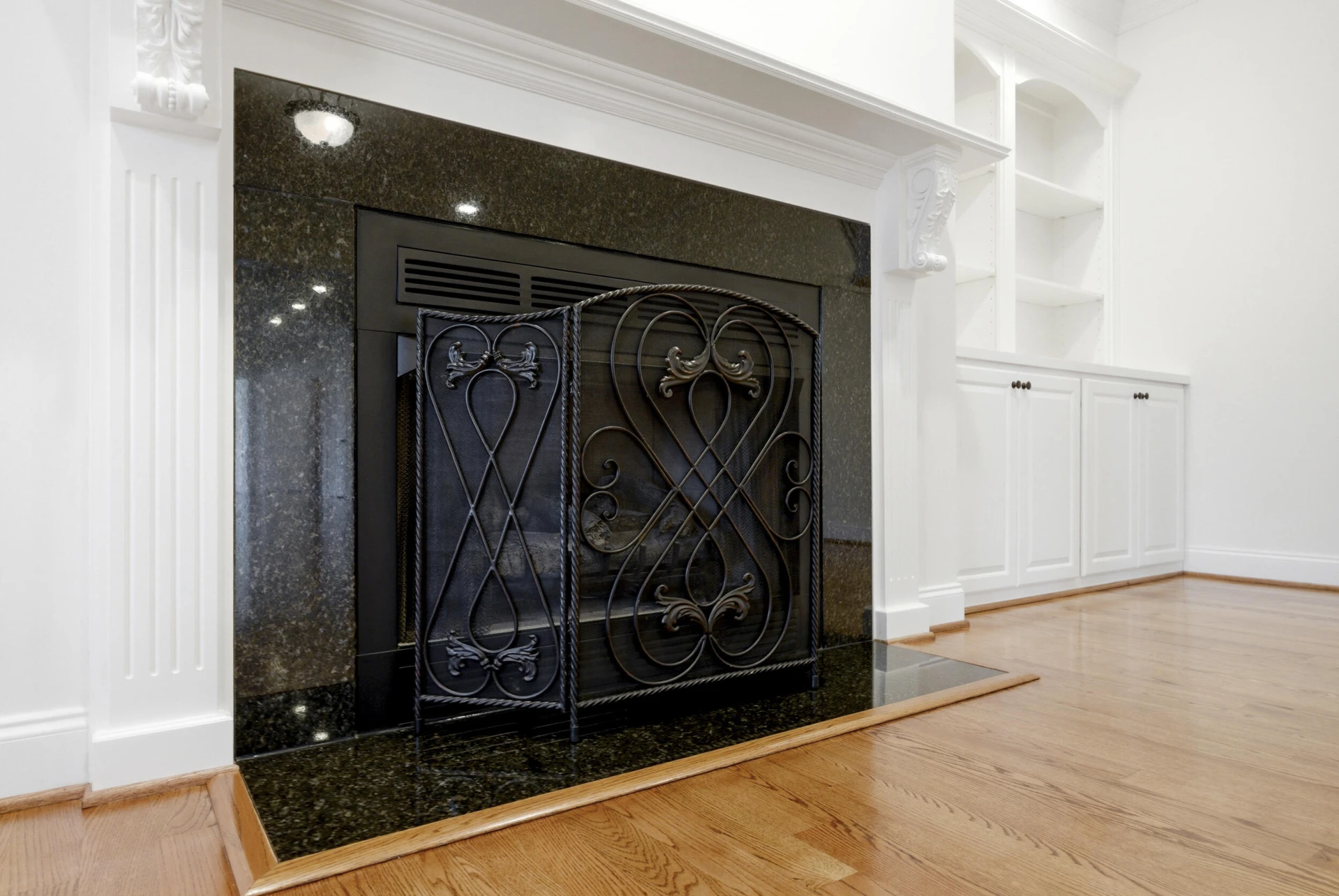 1080 Remington RD - Photo 23