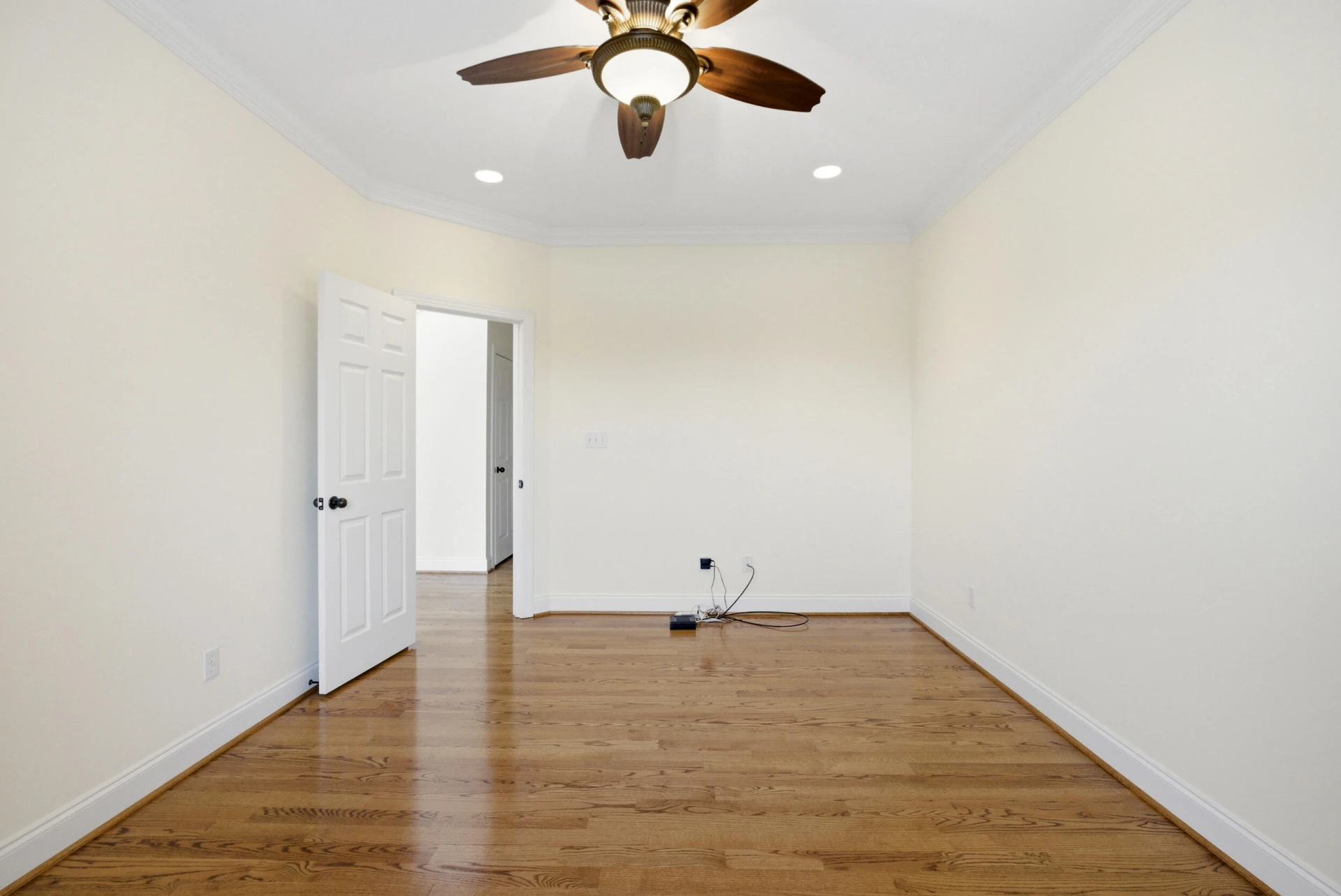 1080 Remington RD - Photo 26