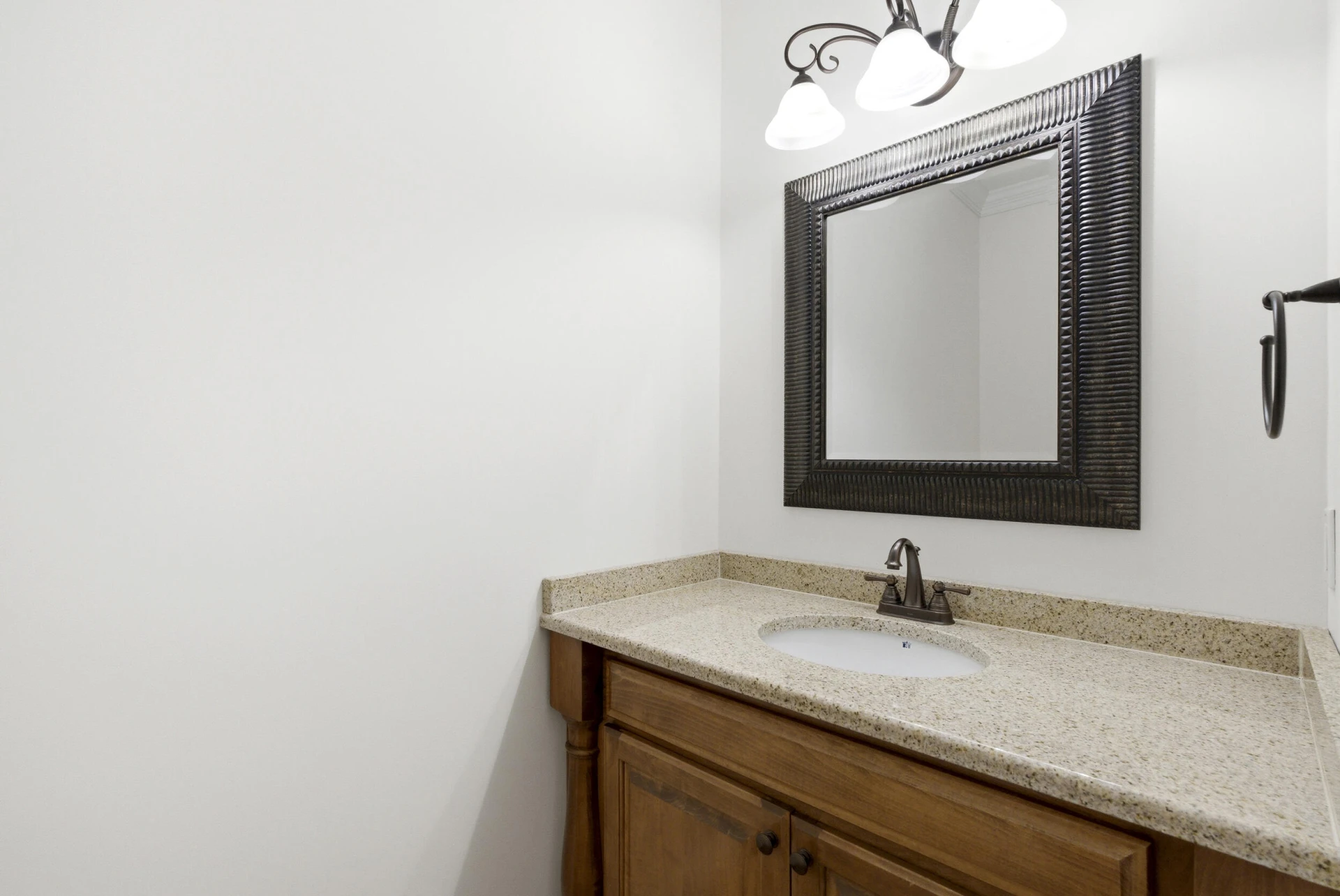1080 Remington RD - Photo 27