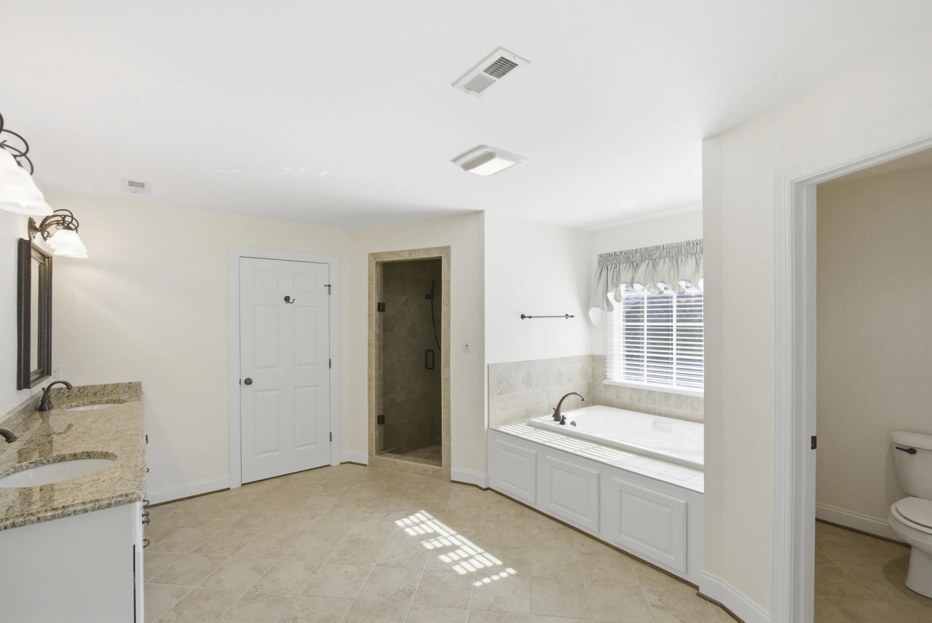 1080 Remington RD - Photo 38