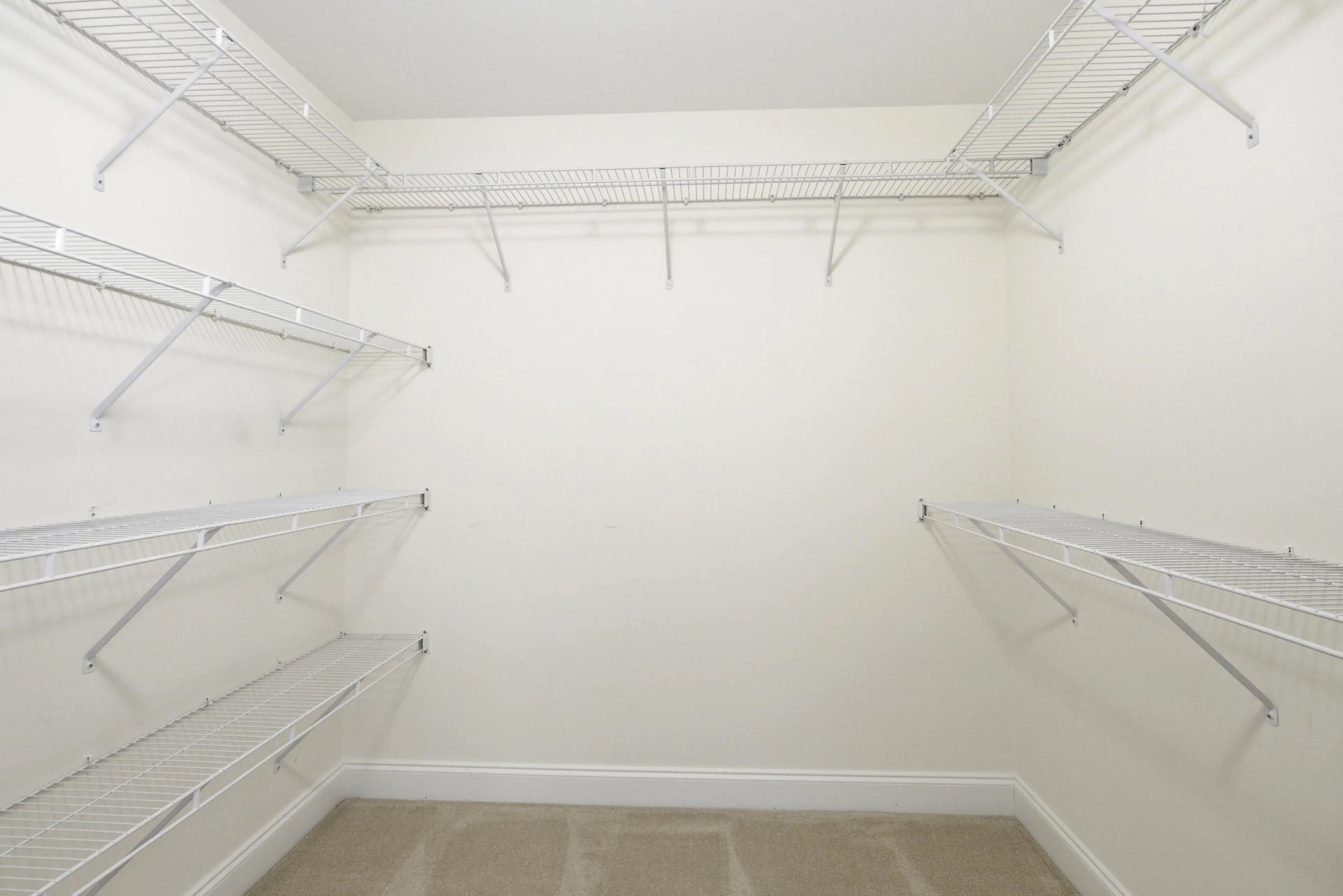 1080 Remington RD - Photo 49