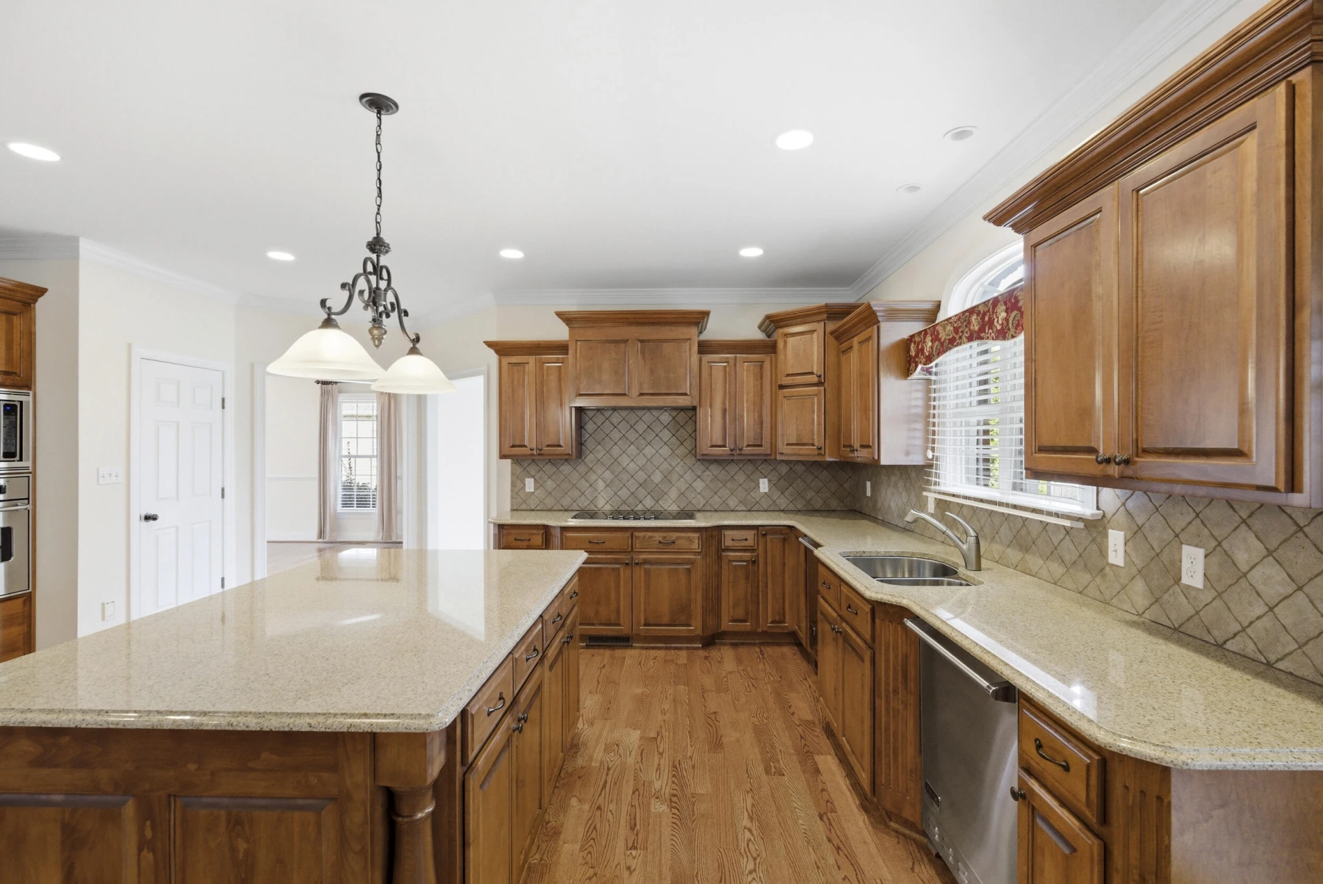 1080 Remington RD - Photo 11