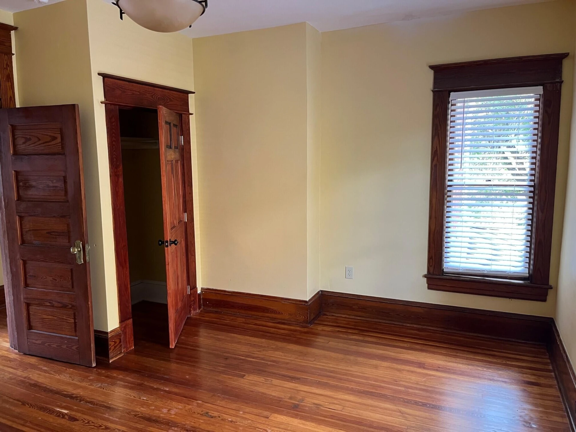 430 Day AVE - Photo 9