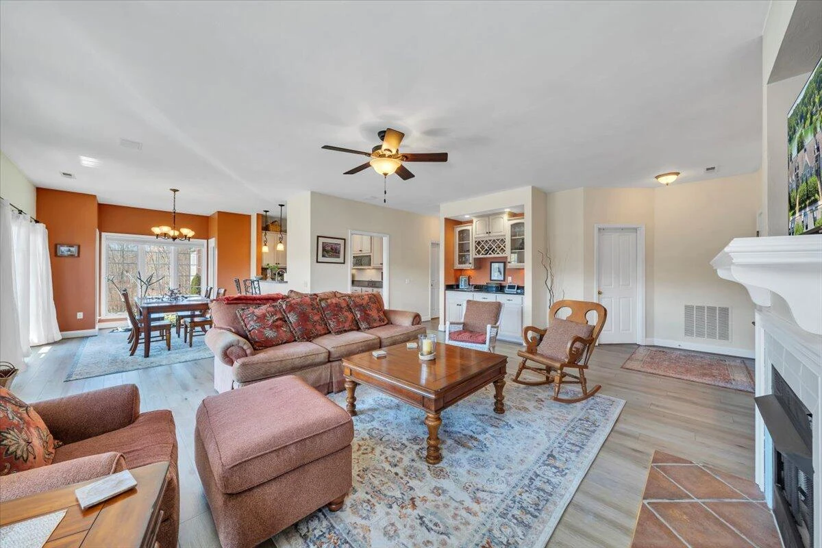 335 Pointe Shore DR #308 - Photo 12
