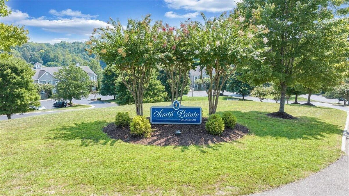 335 Pointe Shore DR #308 - Photo 102
