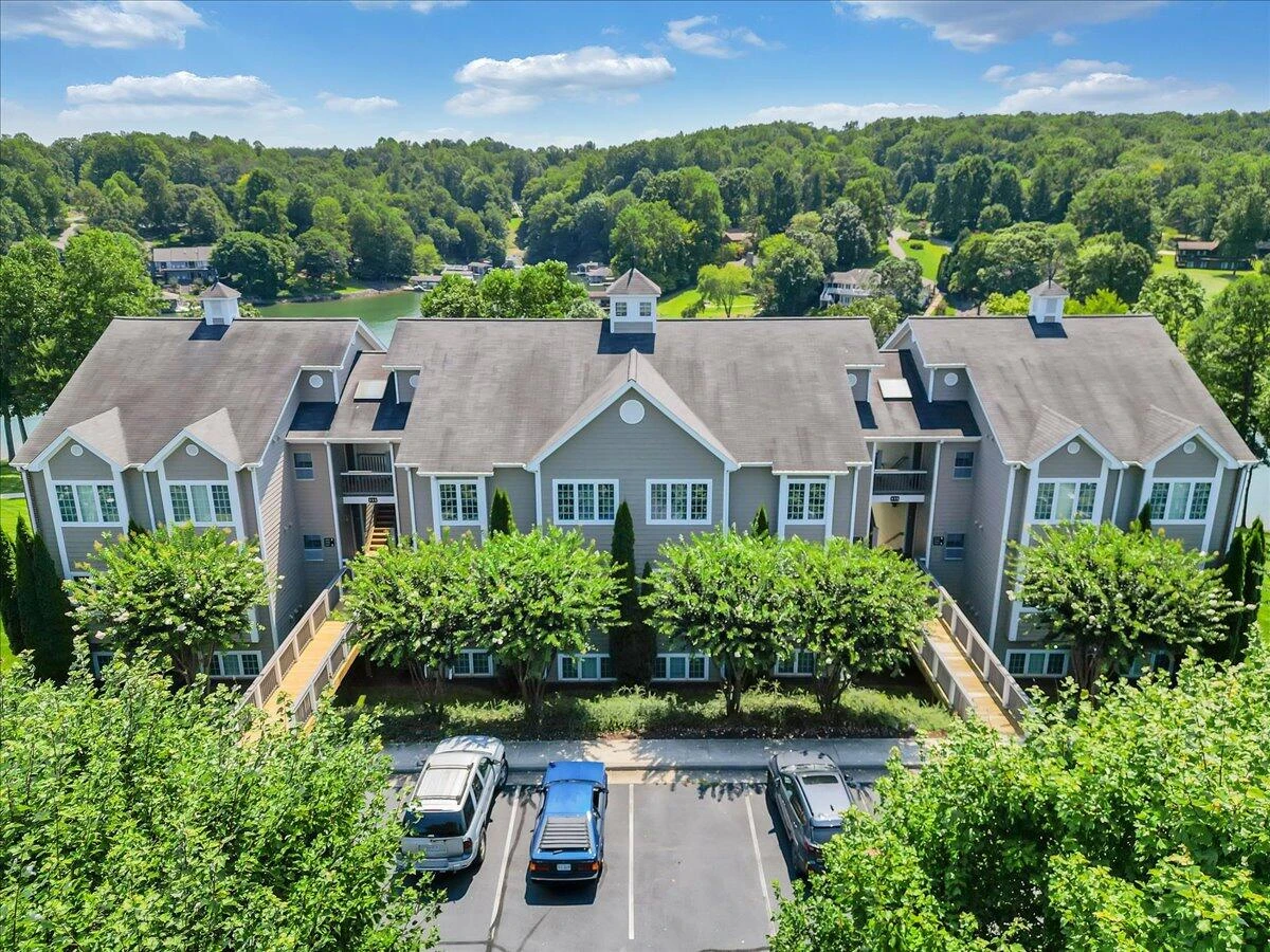335 Pointe Shore DR #308 - Photo 106