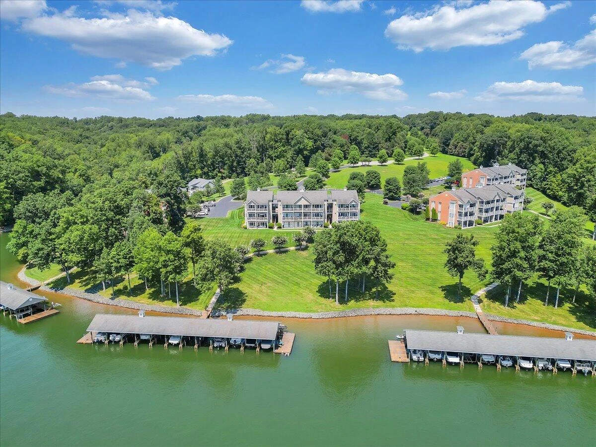 335 Pointe Shore DR #308 - Photo 124