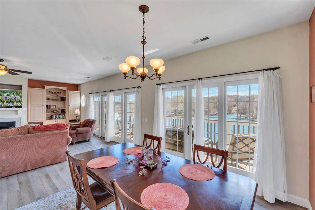 335 Pointe Shore DR #308 - Photo 18