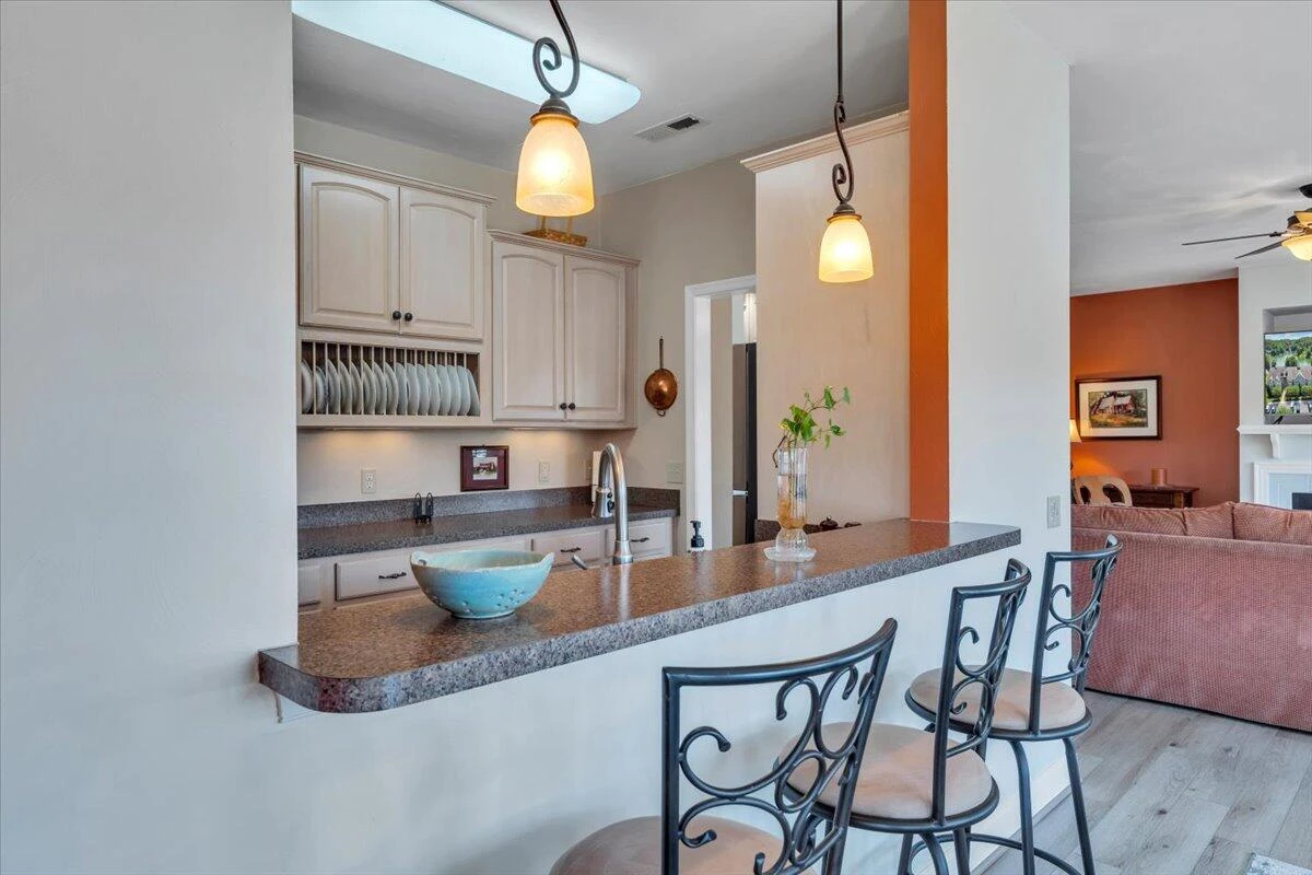 335 Pointe Shore DR #308 - Photo 19