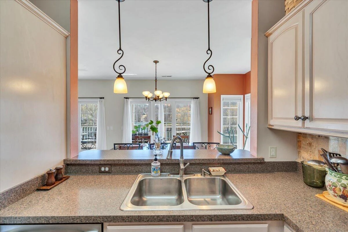 335 Pointe Shore DR #308 - Photo 23