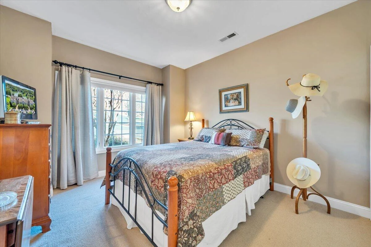 335 Pointe Shore DR #308 - Photo 30