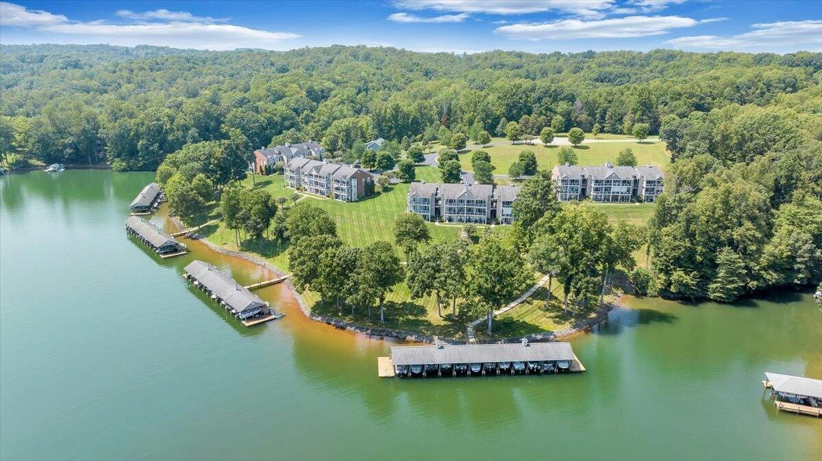 335 Pointe Shore DR #308 - Photo 52