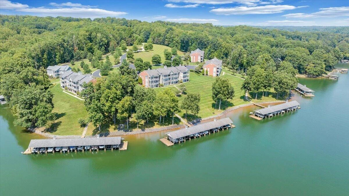 335 Pointe Shore DR #308 - Photo 60
