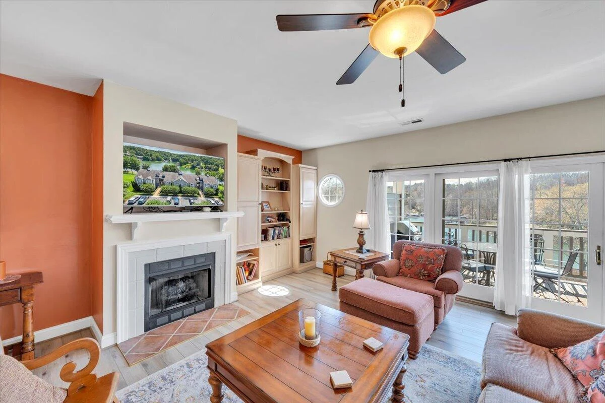 335 Pointe Shore DR #308 - Photo 8