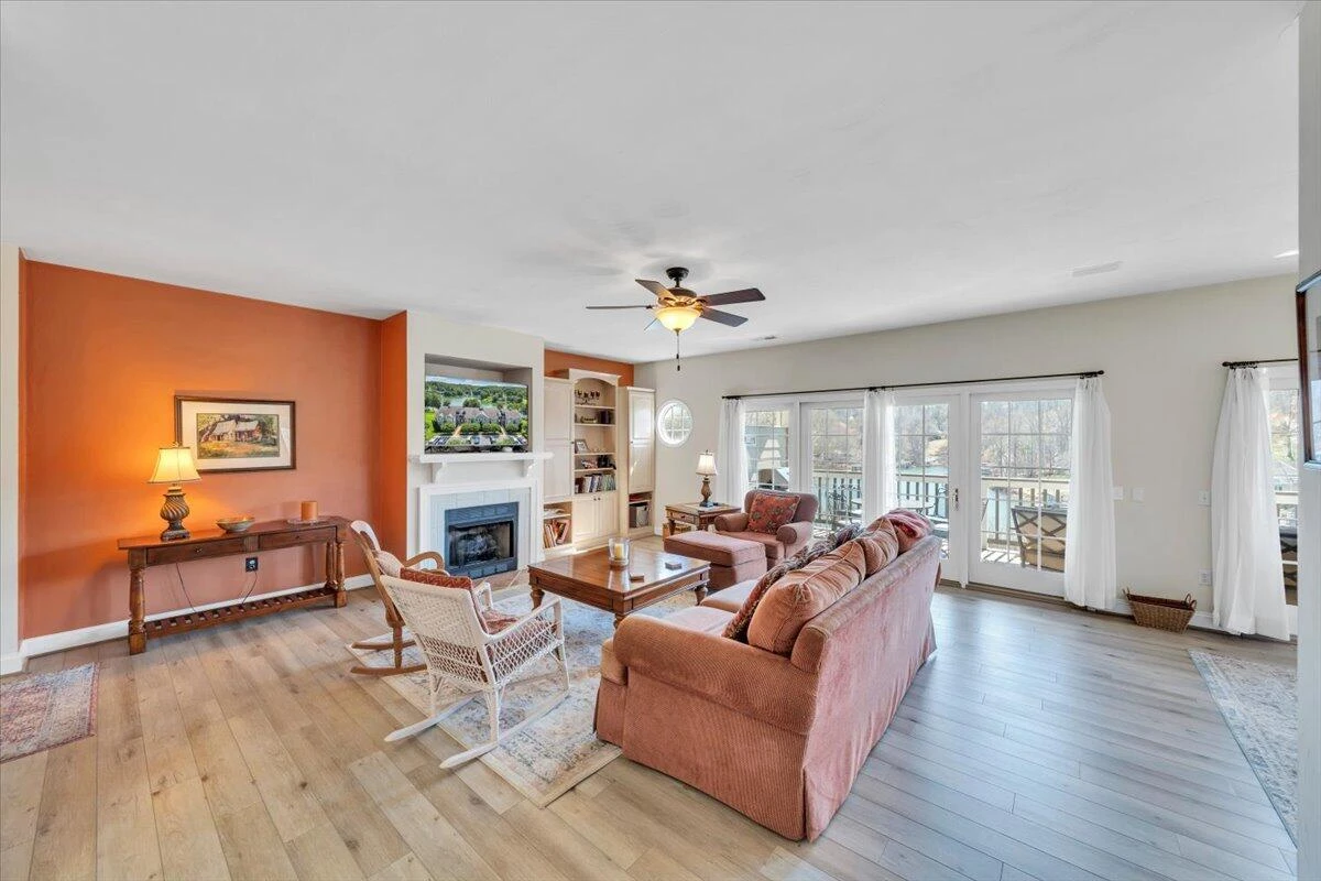 335 Pointe Shore DR #308 - Photo 9