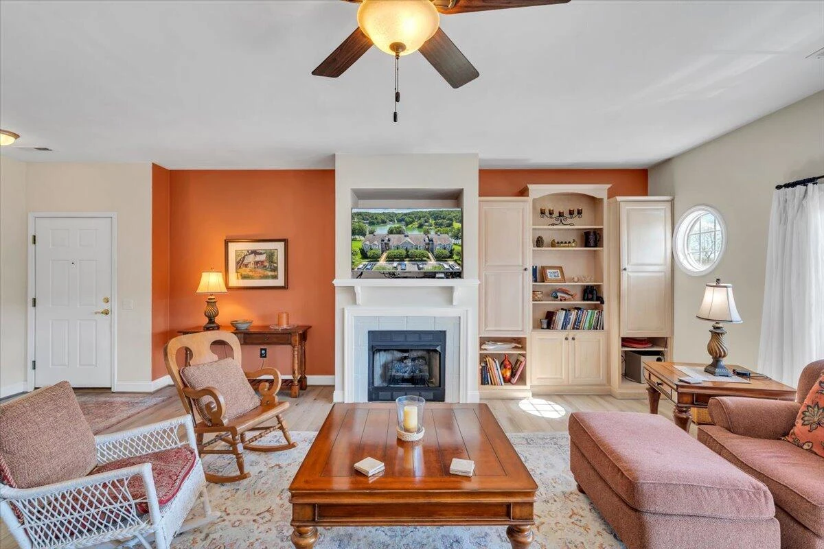 335 Pointe Shore DR #308 - Photo 10