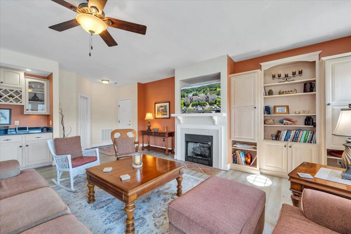 335 Pointe Shore DR #308 - Photo 11