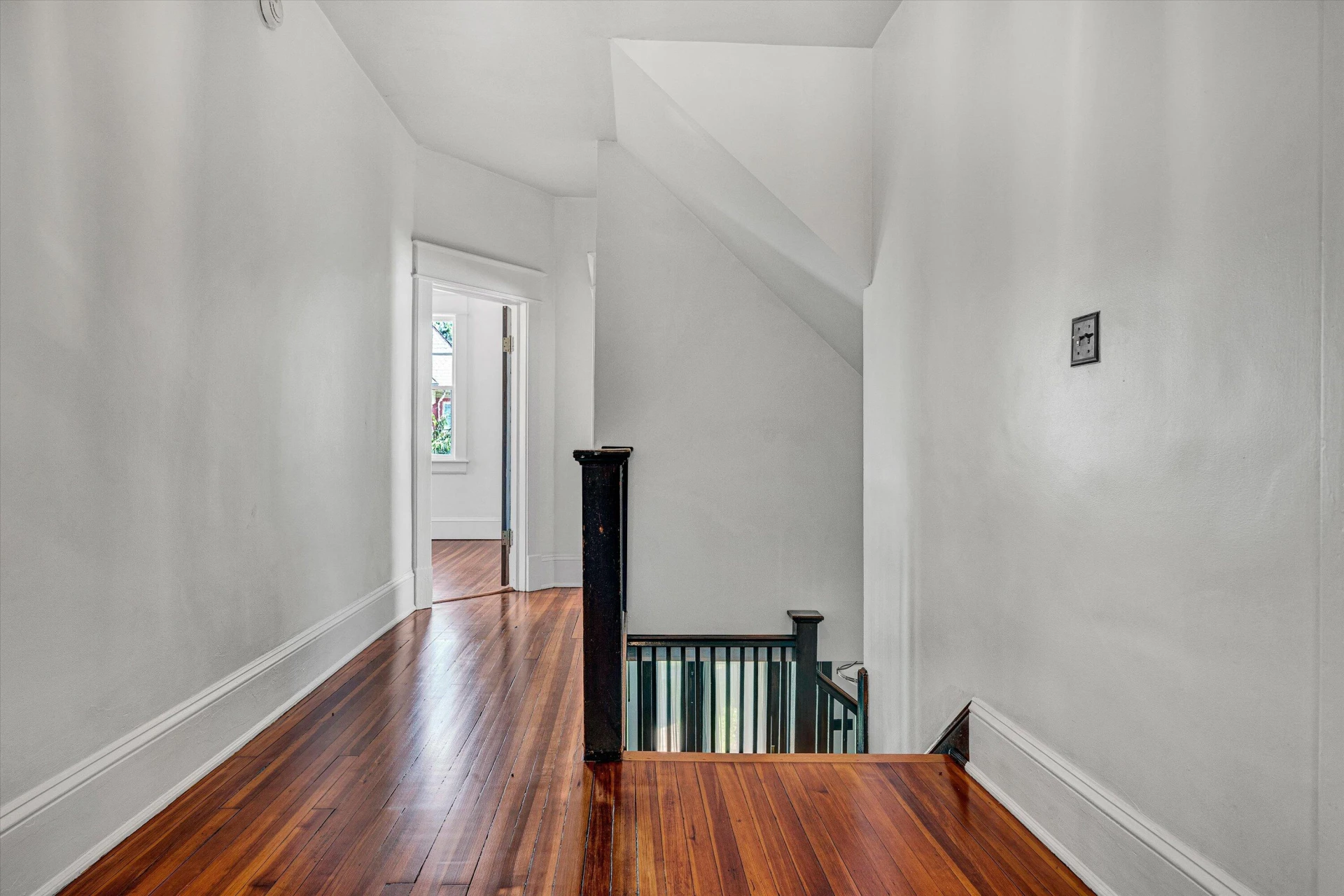 818 Day AVE - Photo 18