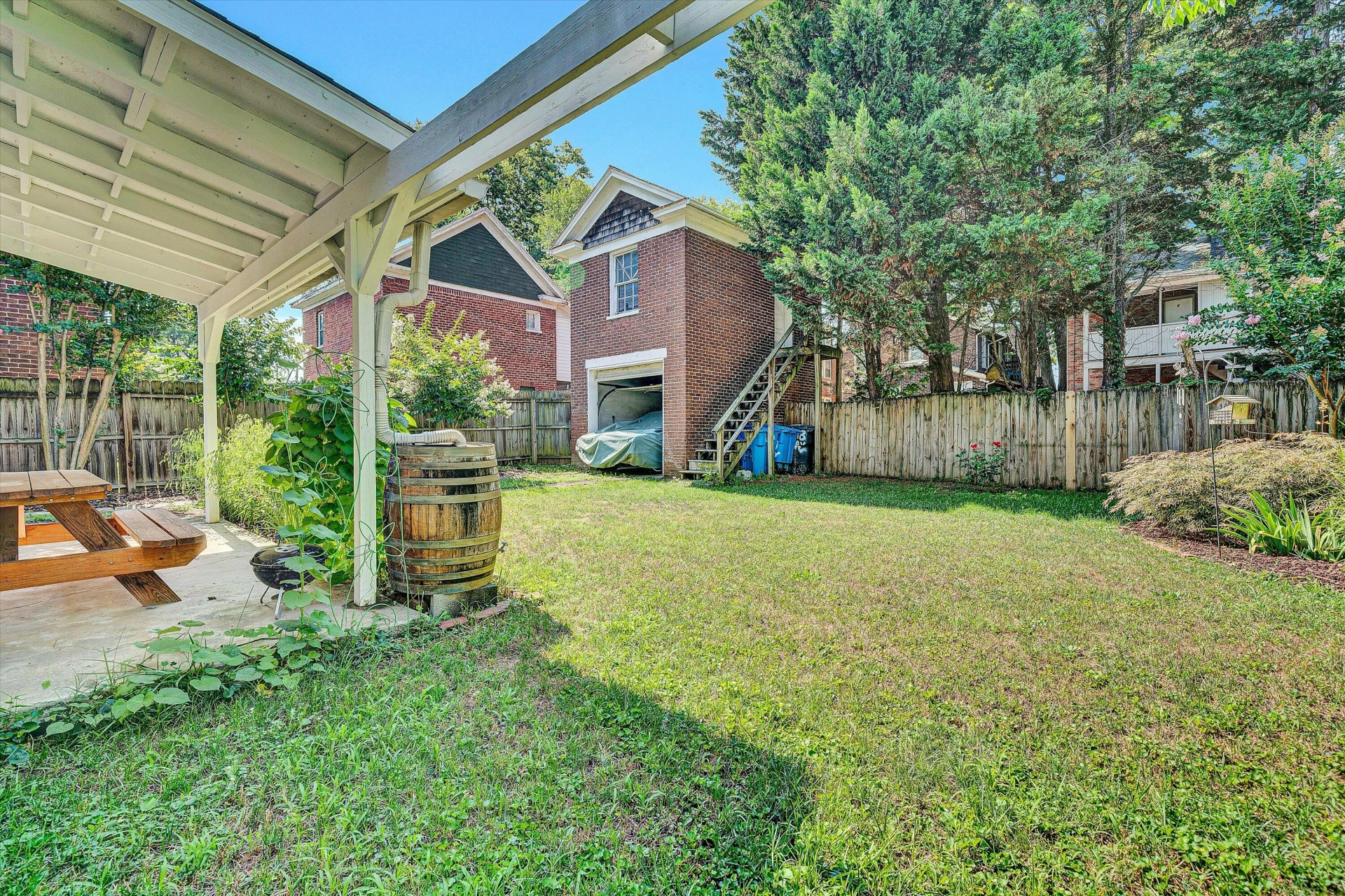 818 Day AVE - Photo 32