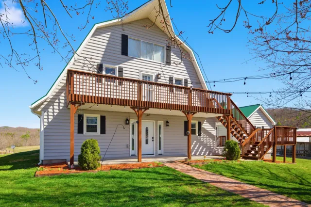 6458 Piney Woods RD, Riner, VA, 24149