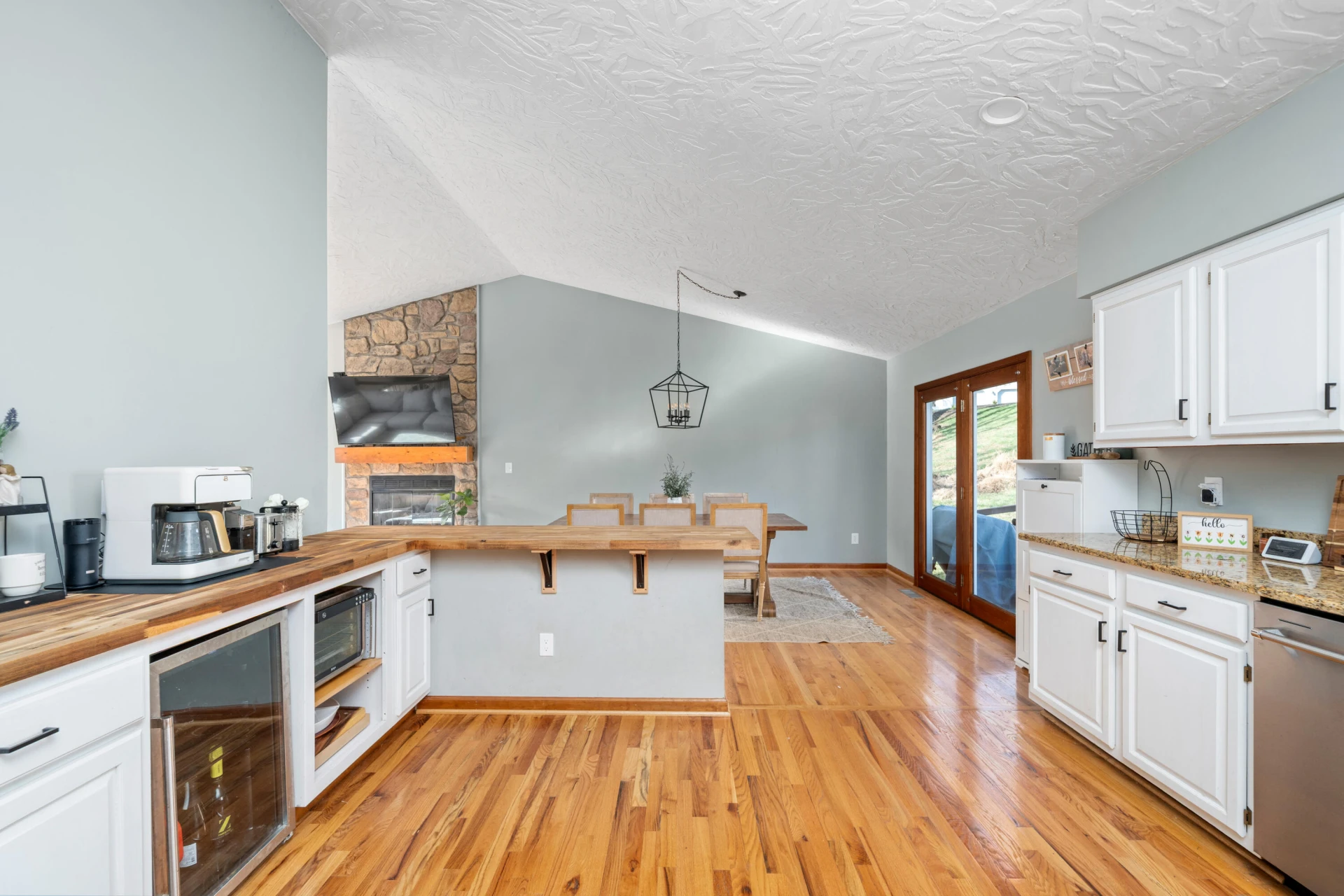 3833 Belmont CT - Photo 9
