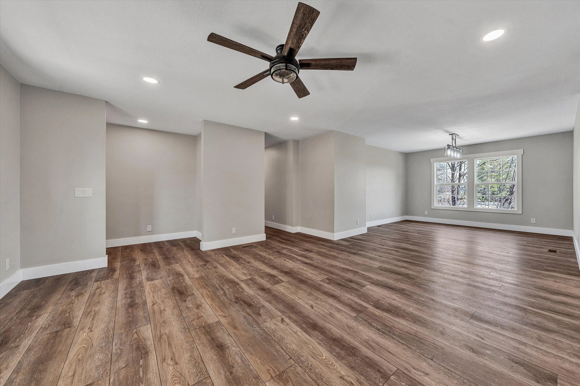 200 Surber DR - Photo 11