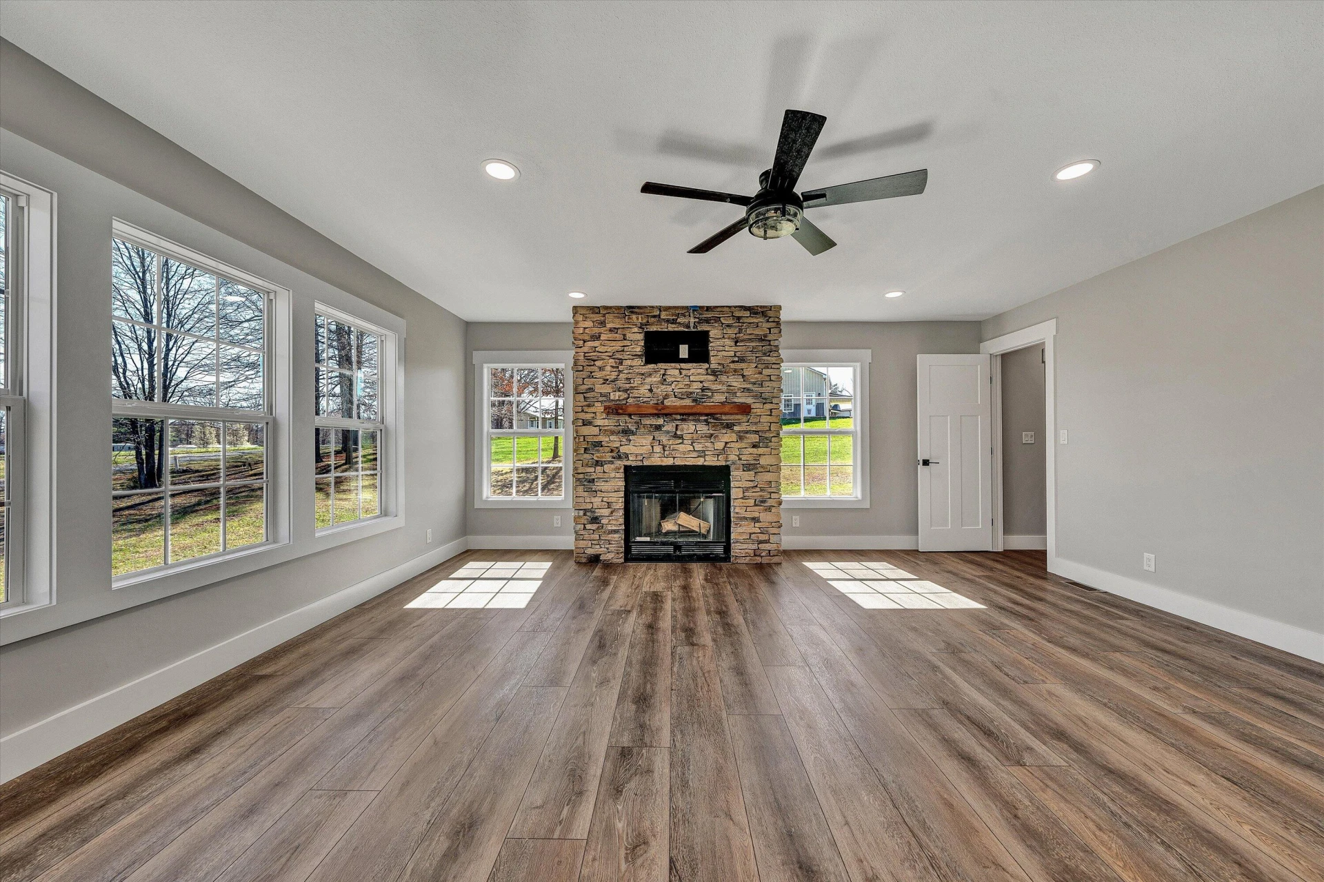 200 Surber DR - Photo 20
