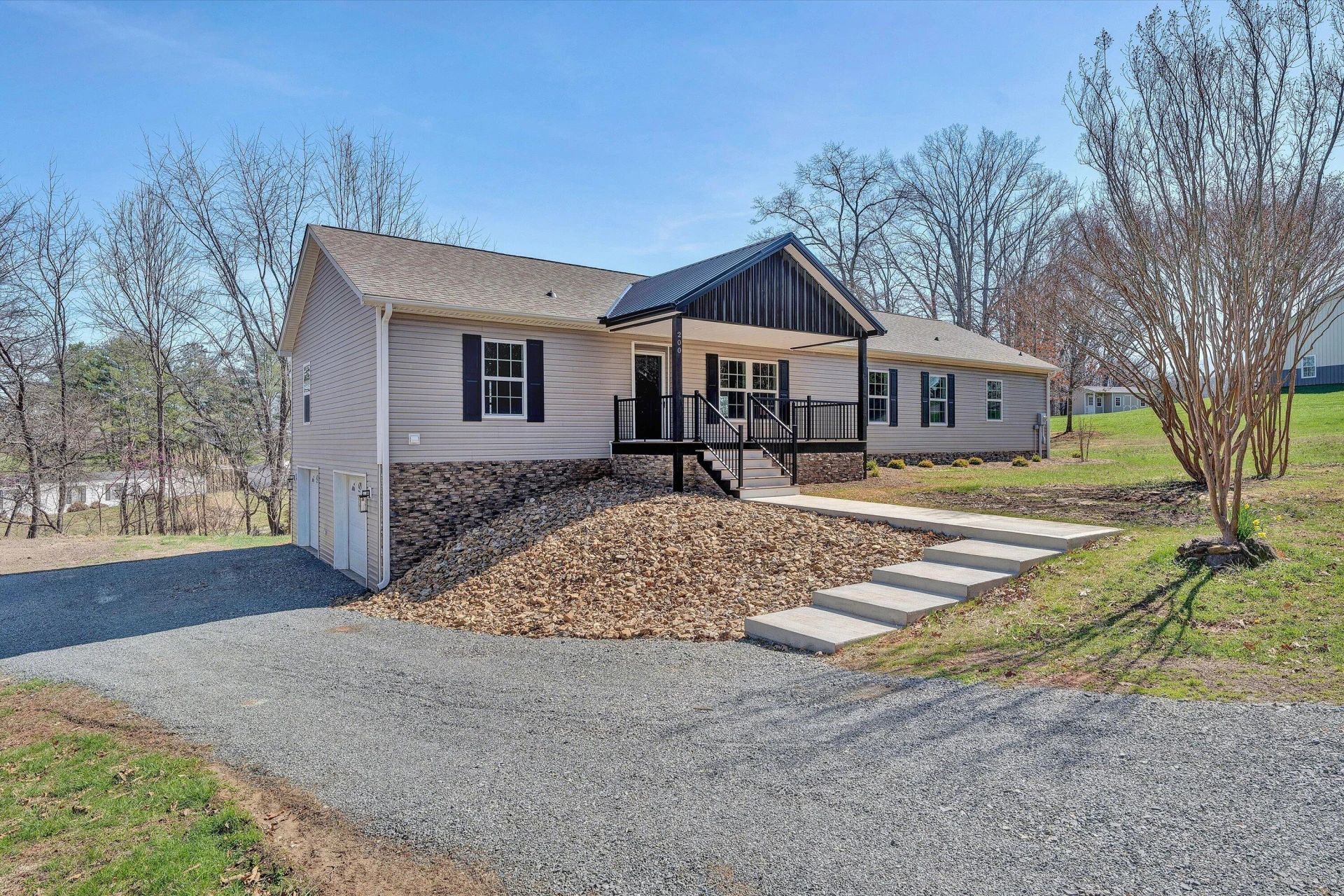 200 Surber DR - Photo 3